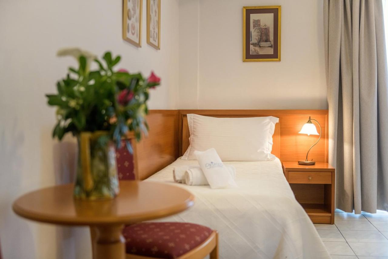 Grikos Hotel Patmos Town Exterior photo